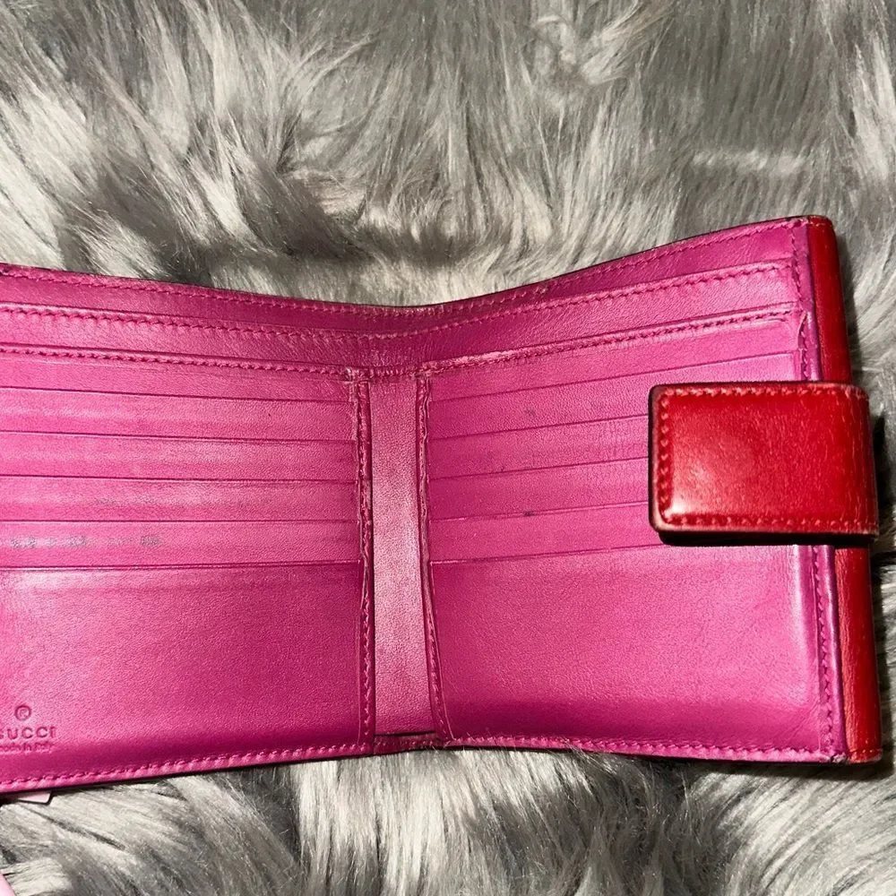 Used Gucci GG bifold wallet. - Picture 4 of 8